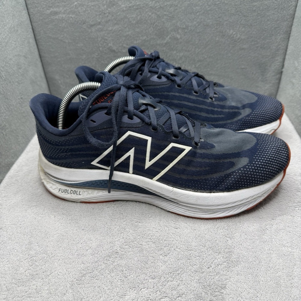 New Balance FuelCell RC Elite v2 Mens 9.5 Navy White Red Running Shoes Carbon